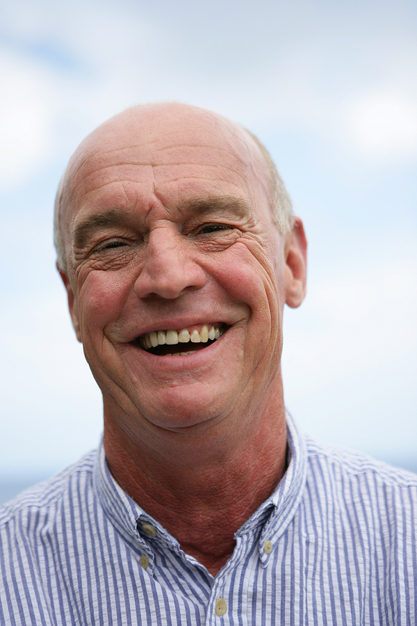 A Senior’s Guide to Dental Implants: Reclaiming Your Smile and Quality of Life
